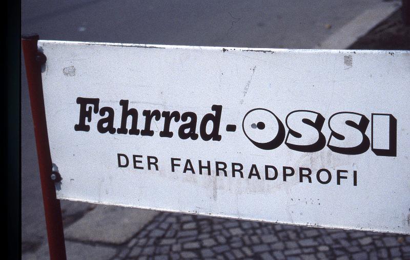 Leipzig, Arthur-Hofmann-Str., 9.11.1997.jpg